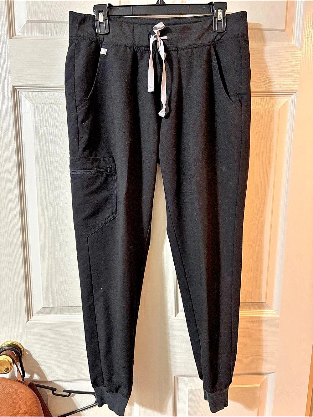 FIGS Zamora Jogger Scrub Pants Black Medium